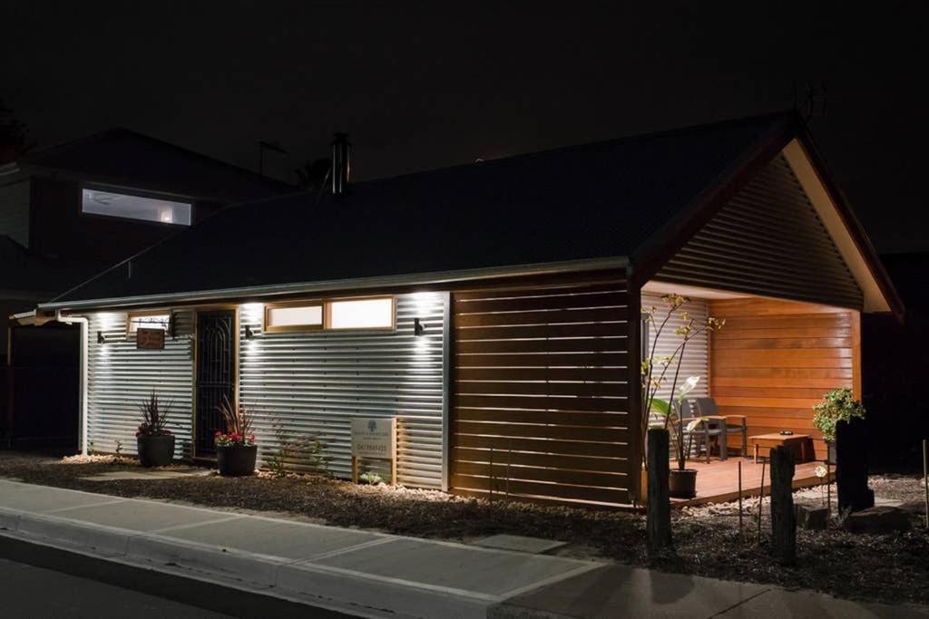 Bird In Hand Cottage, Port Noarlunga Exterior photo